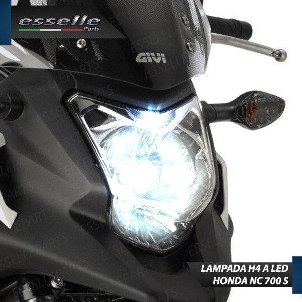 Lampada Singola H4 LED 4000 Lumen per HONDA NC 700 S 2011-2014 ABS