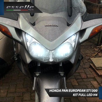 Kit Full LED Lampade H4 18000 LUMEN Honda Pan European 2002-2013 ABS Kit Full LED Lampade H4 18000 LUMEN Honda Pan European 2002-2013 ABS