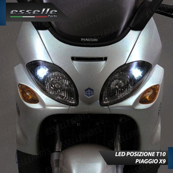 Conversione Completa Fari Full LED per Piaggio X9 250 Evolution 6000 Lumen 6000K