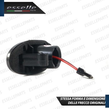 Placchette Dinamiche Laterali NERE a led per frecce specifiche NISSAN LEAF Placchette Dinamiche Laterali NERE a led per frecce specifiche NISSAN LEAF