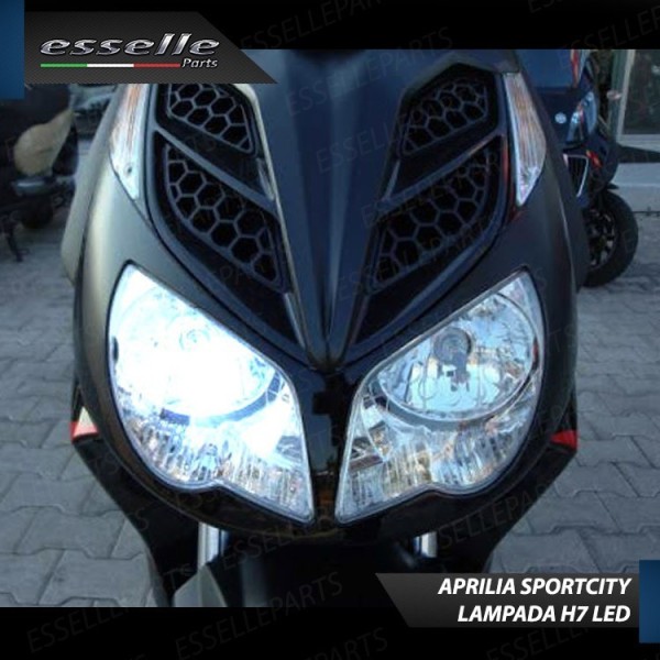 Kit Full LED Lampada H7 3500 Lumen Anabbagliante per Aprilia Sportcity 200 2004-2008