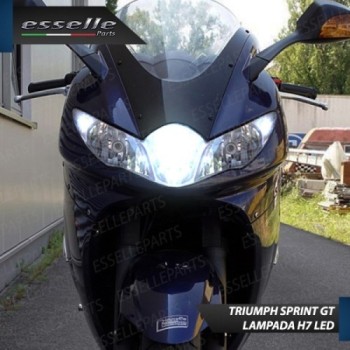 Kit Full LED Lampada H7 3500 Lumen Abbagliante per Triumph Sprint 1050 2005-2010 ST Kit Full LED Lampada H7 3500 Lumen Abbagliante per Triumph Sprint 1050 2005-2010 ST