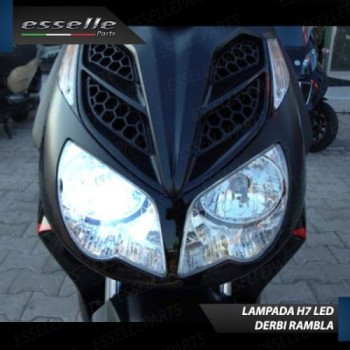Conversione Faro Full LED Anabbagliante + Abbagliante per Derbi Rambla 125 2008-2014. Lampade compatte, 6000K Bianco, Canbus. Mo