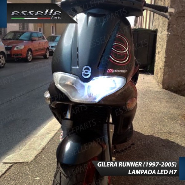 Conversione Faro Full LED Anabbagliante + Abbagliante per Gilera Runner 125 1998-2000 FX. Lampade compatte, 6000K Bianco, Canbus