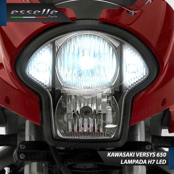 Conversione Faro Full LED Anabbagliante + Abbagliante per Kawasaki Versys 650 2006-2009. Lampade compatte, 6000K Bianco, Canbus.