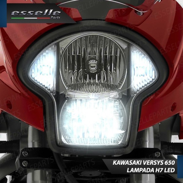 Conversione Faro Full LED Anabbagliante + Abbagliante per Kawasaki Versys 650 2006-2009. Lampade compatte, 6000K Bianco, Canbus.