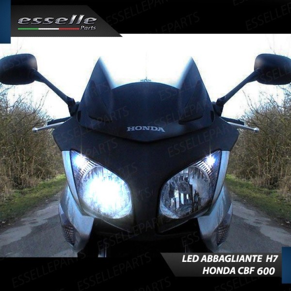 Conversione Fari Full LED per Honda CBF 600 dal 2004 al 2006 6000 Lumen 6000K bianco
