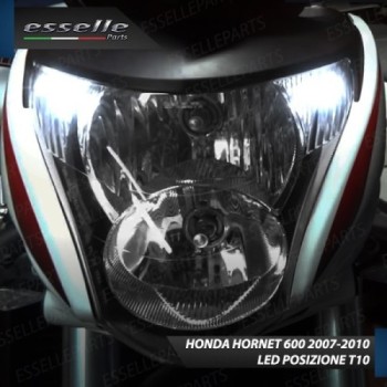 Conversione Fari Full LED per Honda Hornet 600 dal 2007 al 2010 6000 Lumen 6000K bianco Conversione Fari Full LED per Honda Hornet 600 dal 2007 al 2010 6000 Lumen 6000K bianco