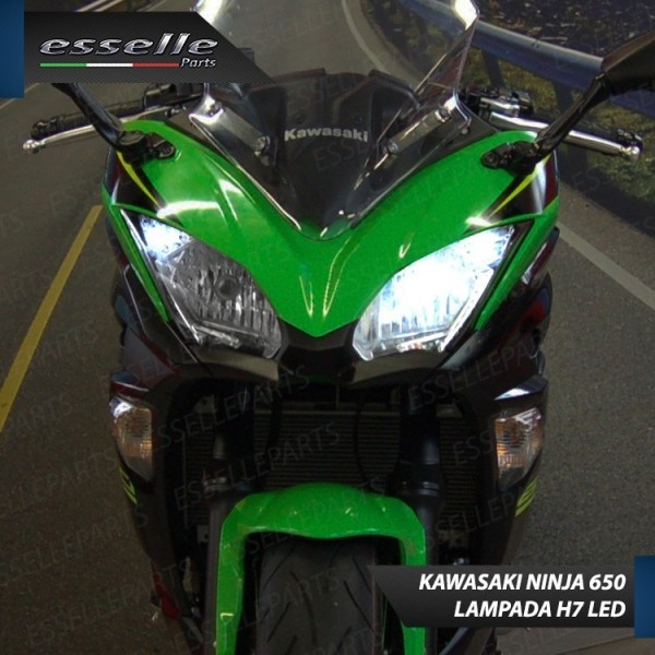 Conversione Fari Full LED per Kawasaki Ninja 650 dal 2017 al 2019 6000 Lumen 6000K bianco