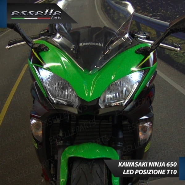 Conversione Fari Full LED per Kawasaki Ninja 650 dal 2017 al 2019 6000 Lumen 6000K bianco