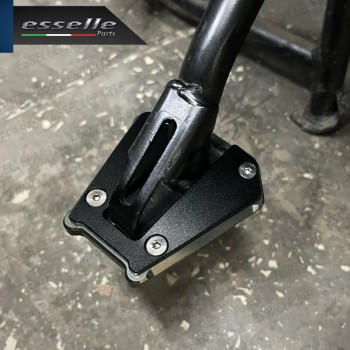 PIASTRA DI ESTENSIONE CAVALLETTO LATERALE IN METALLO GRIGIO PER BENELLI TRK 502